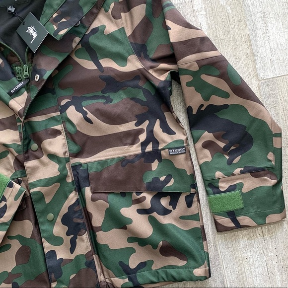 🔥🔥STUSSY - STUSSY SHELL HOODED JACKET🔥🔥 - Picture 8 of 15